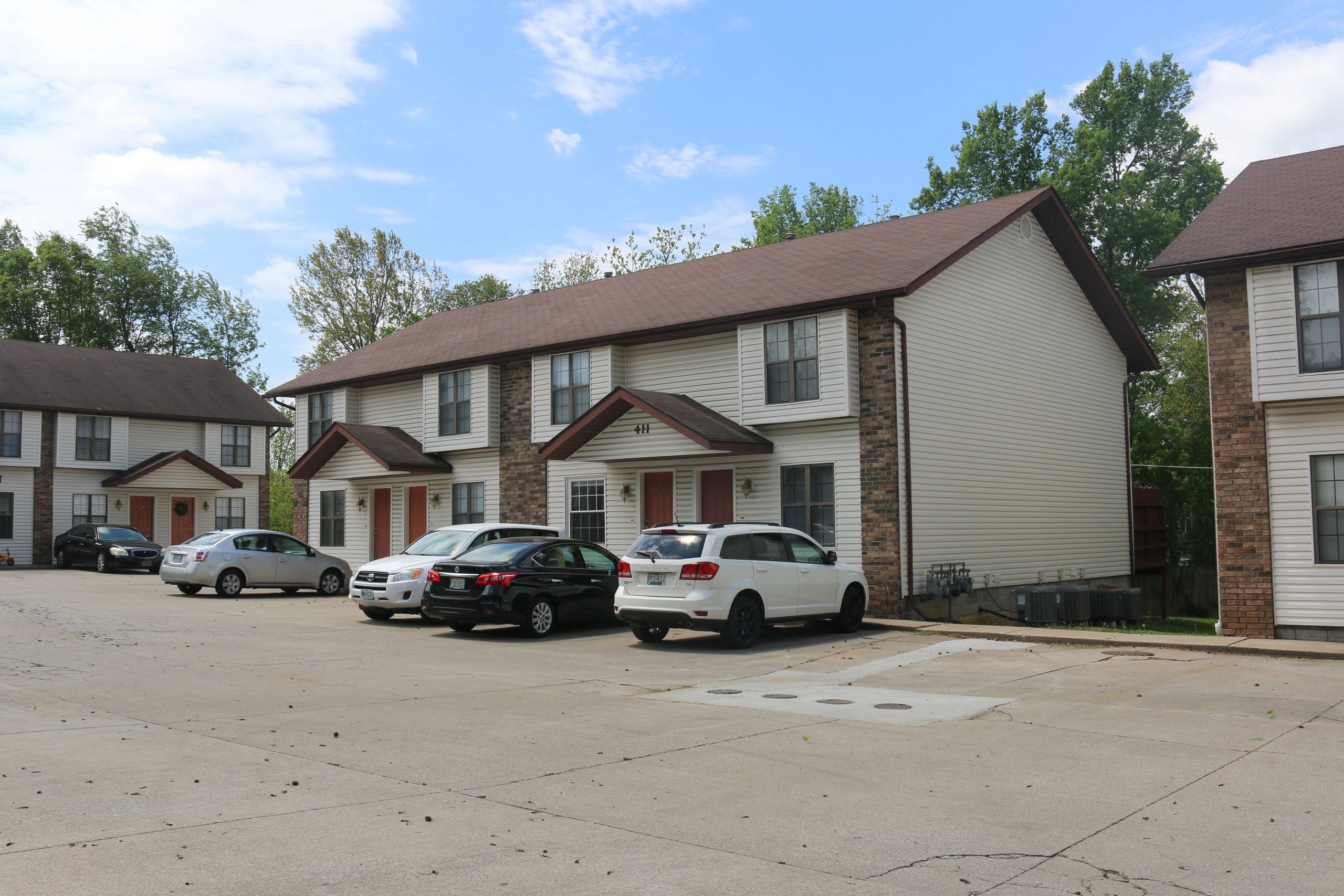 Cottage Cove building exterior