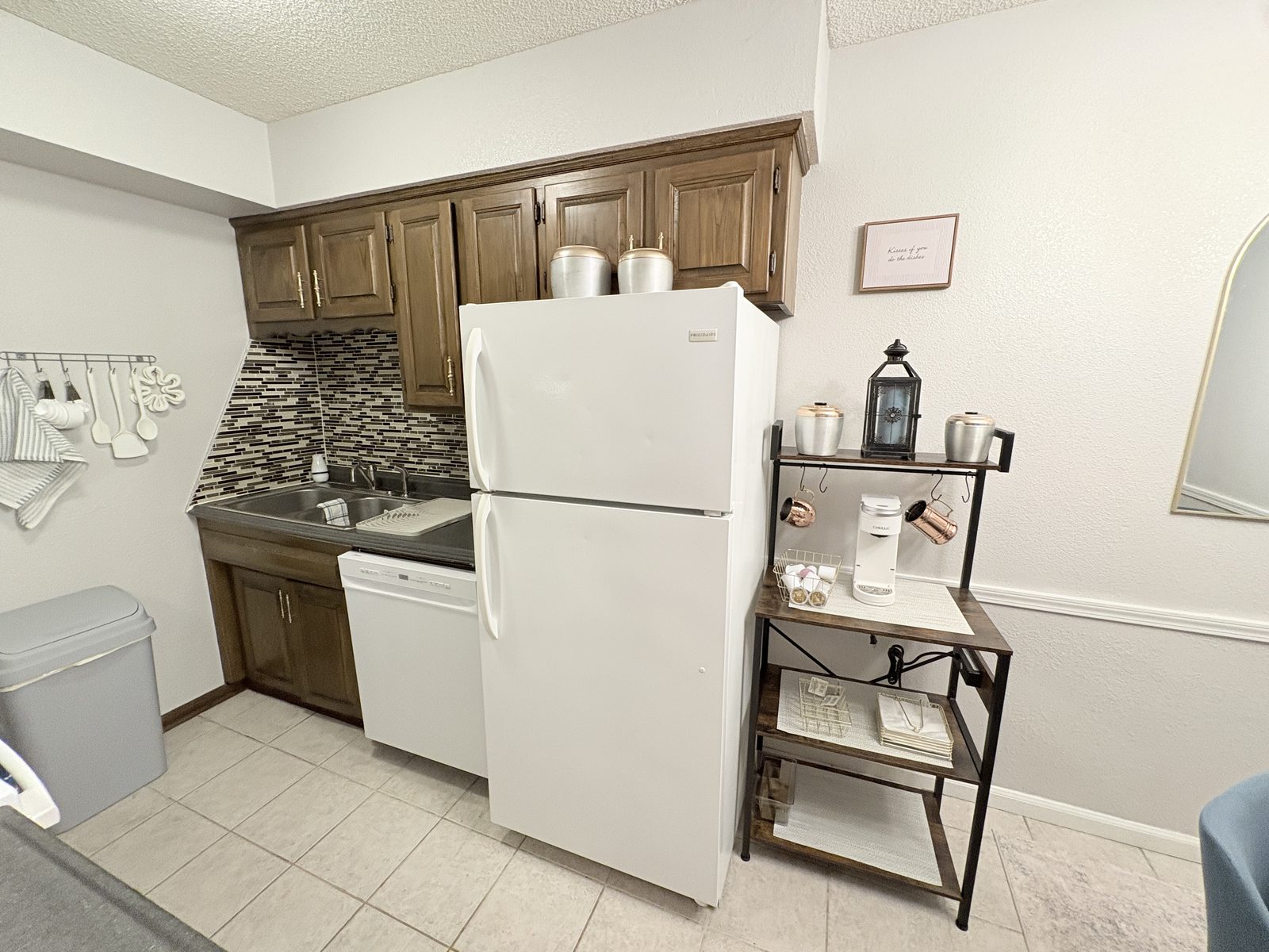 Gallery Suite kitchen area